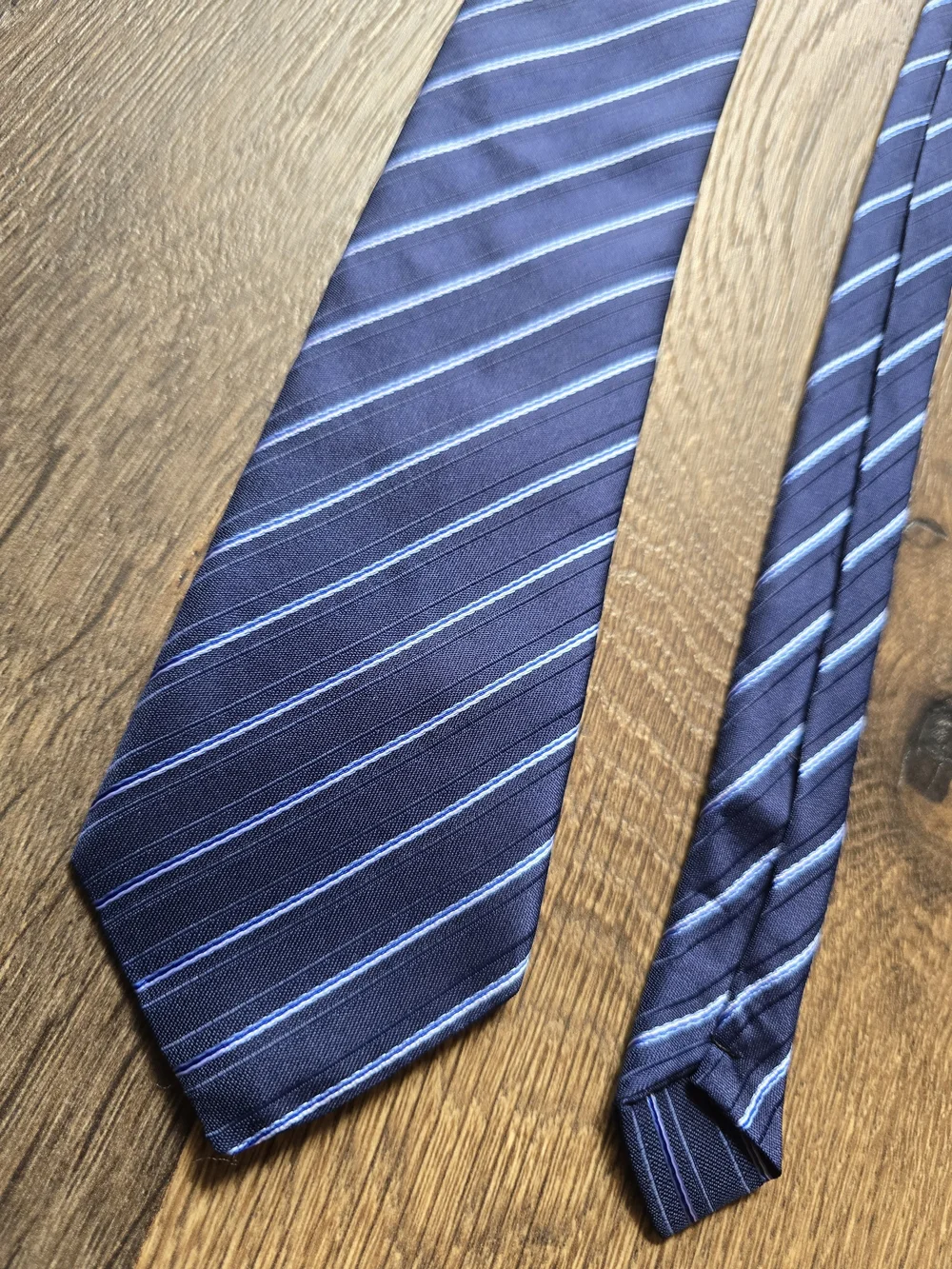 Kailong Classic Navy Striped Men's 100% Silk Tie